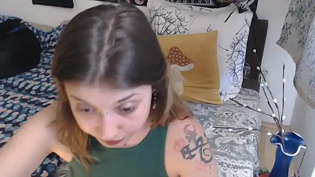 AlienforTwenty online show from March 10, 2026, 11:25 am