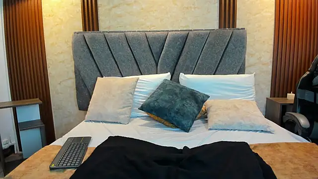 Ying min online show from December 22, 2025, 9:04 pm