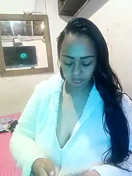 Snapshot of Karen_Kemmerr chatting on December 16, 2025, 1:04 pm Karen Kemmerr online show from December 16, 2025, 1:04 pm