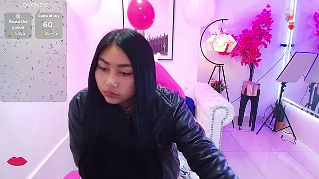 Carolina cherry online show from February 9, 2026, 11:52 am