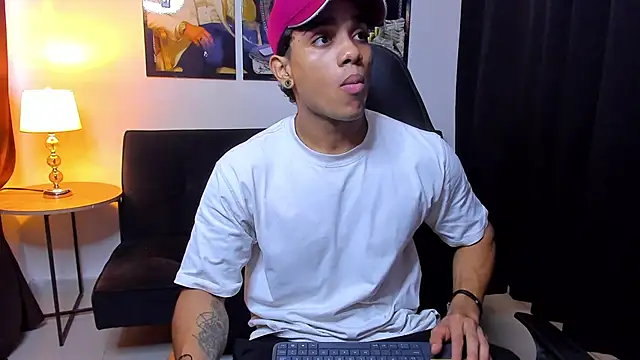 Dustyn Michelle1 online show from February 5, 2026, 6:26 pm