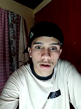 Snapshot of andy_star12 chatting on December 16, 2025, 1:54 am andy star12 online show from December 16, 2025, 1:54 am