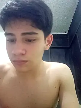 Snapshot of Sink198 chatting on December 15, 2025, 9:15 am Sink198 online show from December 15, 2025, 9:15 am