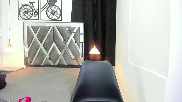 Snapshot of purplestar__ chatting on December 17, 2025, 11:59 am purplestar online show from December 17, 2025, 11:59 am