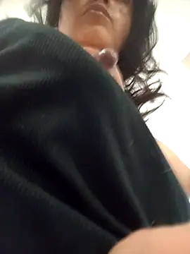 Snapshot of leagloop chatting on December 16, 2025, 3:49 pm leagloop online show from December 16, 2025, 3:49 pm