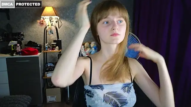 Miss Alisa  online show from August 9, 2026, 7:09 pm