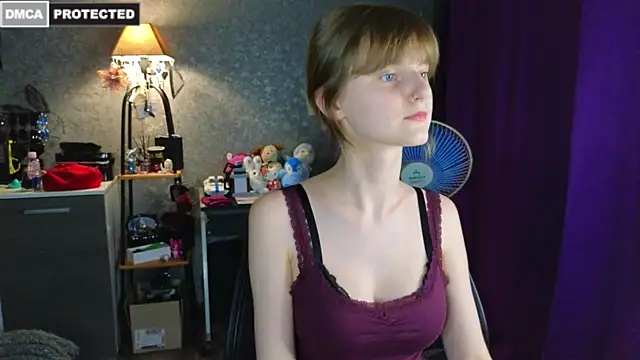 Miss Alisa  online show from August 7, 2026, 6:47 pm