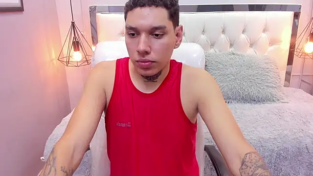 Snapshot of drake_miller7 chatting on December 18, 2025, 12:05 am drake miller7 online show from December 18, 2025, 12:05 am