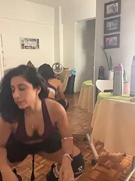 kareniza online show from December 18, 2025, 4:55 pm