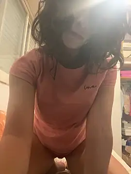 kareniza online show from December 14, 2025, 9:37 am