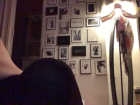 DREAM-COUPLE34 online show from December 14, 2025, 2:18 am