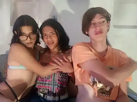 Snapshot of lilith_trans chatting on December 16, 2025, 2:54 pm lilith trans online show from December 16, 2025, 2:54 pm