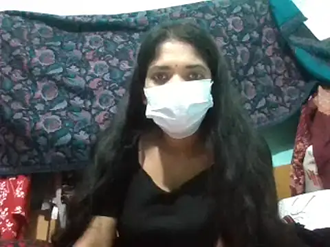 Snapshot of Aparavexa chatting on December 16, 2025, 12:20 pm Aparavexa online show from December 16, 2025, 12:20 pm