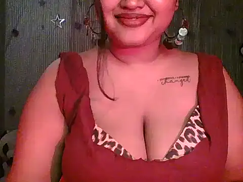 Snapshot of sonal-6 chatting on May 27, 2026, 7:54 pm sonal-6 online show from May 27, 2026, 7:54 pm