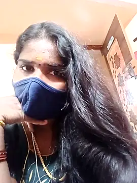 Snapshot of Tamil_Bhuvi69 chatting on December 17, 2025, 10:53 am Tamil Bhuvi69 online show from December 17, 2025, 10:53 am