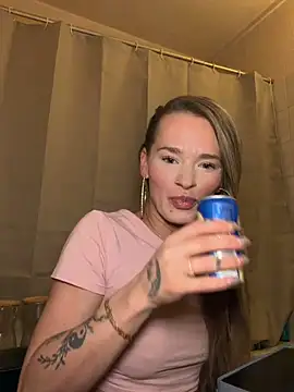 vinique99 online show from March 1, 2026, 11:32 am