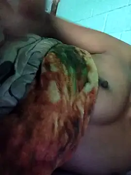 Snapshot of Plianna chatting on December 16, 2025, 1:26 pm Plianna online show from December 16, 2025, 1:26 pm