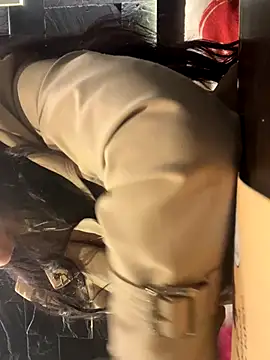 Snapshot of J-Jasmin chatting on December 16, 2025, 6:50 am J-Jasmin online show from December 16, 2025, 6:50 am