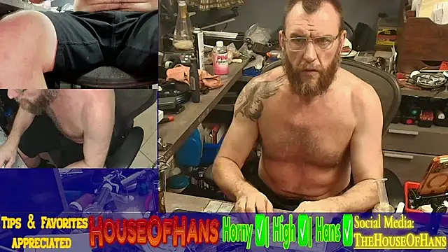 Snapshot of HouseOfHans chatting on April 4, 2026, 4:52 am HouseOfHans online show from April 4, 2026, 4:52 am