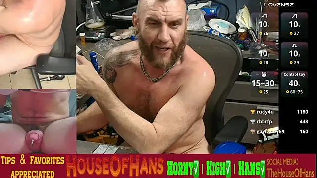 Snapshot of HouseOfHans chatting on March 8, 2026, 2:04 am HouseOfHans online show from March 8, 2026, 2:04 am
