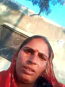 Snapshot of Ruchi9 chatting on December 17, 2025, 11:26 am Ruchi9 online show from December 17, 2025, 11:26 am