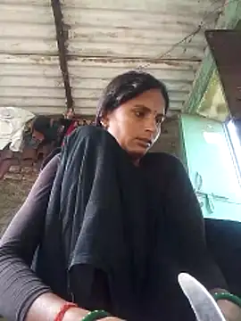 Snapshot of Ruchi9 chatting on December 15, 2025, 4:18 am Ruchi9 online show from December 15, 2025, 4:18 am