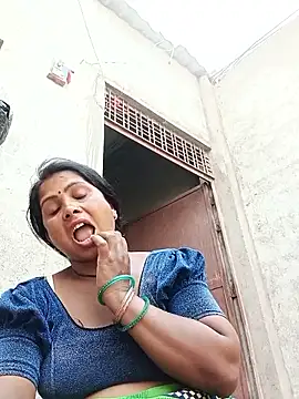 Shreya pandit online show from May 13, 2026, 12:12 pm