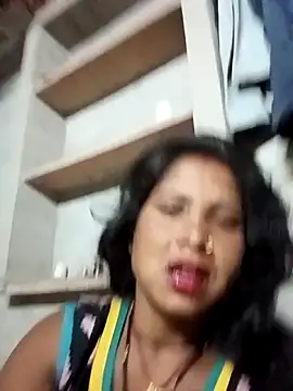 Shreya pandit online show from May 4, 2026, 11:29 pm