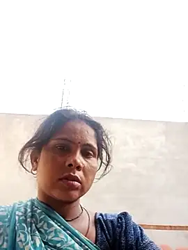 Shreya pandit online show from May 16, 2026, 1:37 am