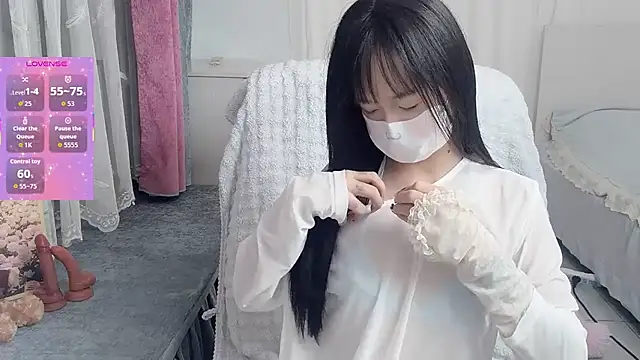  nannan  online show from February 5, 2026, 10:27 pm