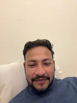 Snapshot of Sexmore21 chatting on December 16, 2025, 2:43 pm Sexmore21 online show from December 16, 2025, 2:43 pm