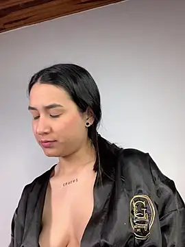 Snapshot of Val12777 chatting on February 16, 2026, 12:04 pm Val12777 online show from February 16, 2026, 12:04 pm