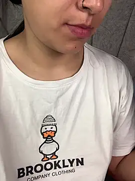 Snapshot of Val12777 chatting on April 11, 2026, 12:09 pm Val12777 online show from April 11, 2026, 12:09 pm