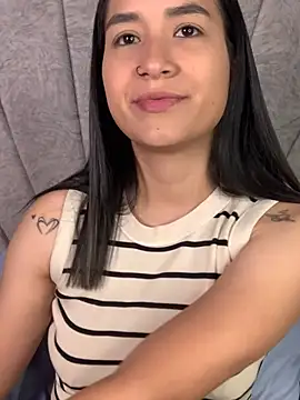 Snapshot of Val12777 chatting on March 5, 2026, 12:02 pm Val12777 online show from March 5, 2026, 12:02 pm