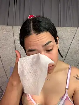 Snapshot of Val12777 chatting on February 19, 2026, 11:51 am Val12777 online show from February 19, 2026, 11:51 am