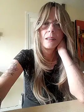 Snapshot of Sacha_Scorp chatting on December 15, 2025, 1:39 pm Sacha Scorp online show from December 15, 2025, 1:39 pm