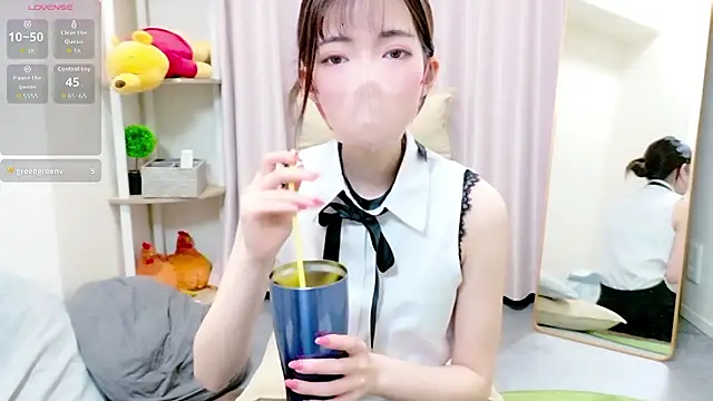 Snapshot of nono_0o chatting on February 8, 2026, 10:57 am nono 0o online show from February 8, 2026, 10:57 am