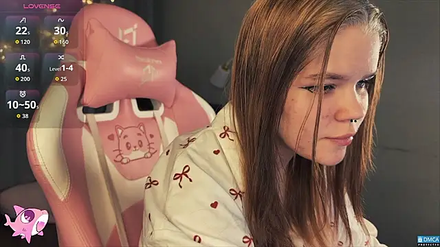 PinkSharky online show from February 9, 2026, 3:21 pm