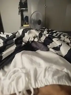 Snapshot of vbnammm chatting on December 14, 2025, 2:11 pm vbnammm online show from December 14, 2025, 2:11 pm