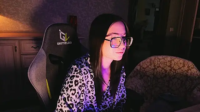 AnneAverry online show from February 11, 2026, 7:52 am