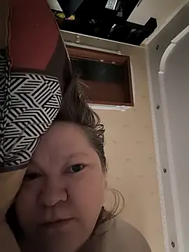 Snapshot of -Queen- chatting on March 2, 2026, 4:46 am -Queen- online show from March 2, 2026, 4:46 am