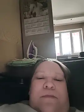 Snapshot of -Queen- chatting on February 9, 2026, 12:14 pm -Queen- online show from February 9, 2026, 12:14 pm