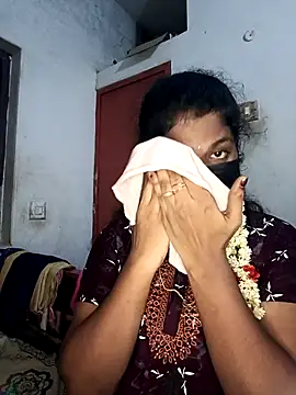 Snapshot of tamilsaisree chatting on April 28, 2026, 5:17 pm tamilsaisree online show from April 28, 2026, 5:17 pm