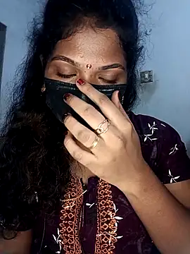 Snapshot of tamilsaisree chatting on May 7, 2026, 4:10 pm tamilsaisree online show from May 7, 2026, 4:10 pm