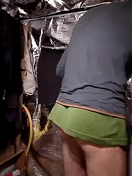 Snapshot of Quebec46 chatting on December 21, 2025, 7:54 am Quebec46 online show from December 21, 2025, 7:54 am