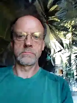 Snapshot of Quebec46 chatting on April 6, 2026, 4:19 pm Quebec46 online show from April 6, 2026, 4:19 pm