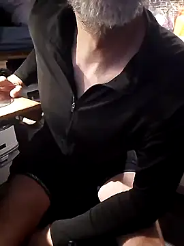 Snapshot of Quebec46 chatting on March 10, 2026, 6:12 pm Quebec46 online show from March 10, 2026, 6:12 pm