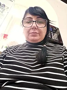 Snapshot of MariSwan222 chatting on April 3, 2026, 10:00 am MariSwan222 online show from April 3, 2026, 10:00 am