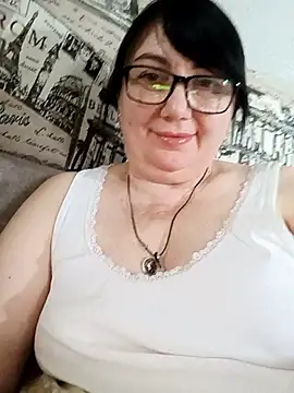 Snapshot of MariSwan222 chatting on May 28, 2026, 2:12 pm MariSwan222 online show from May 28, 2026, 2:12 pm