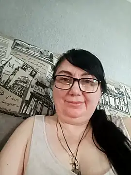 Snapshot of MariSwan222 chatting on April 29, 2026, 9:35 am MariSwan222 online show from April 29, 2026, 9:35 am